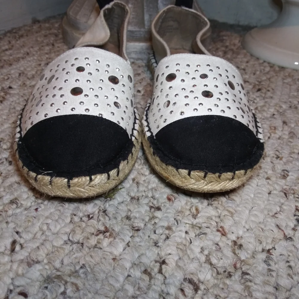 White Mountain Alfresco Cream & Black Silver Studded Espadrille Flats - Picture 4 of 12